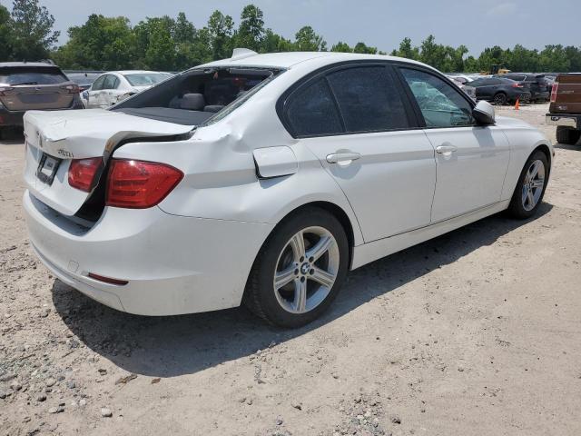 WBA3C3G52FNT51217 - 2015 BMW 320 I XDRIVE WHITE photo 3