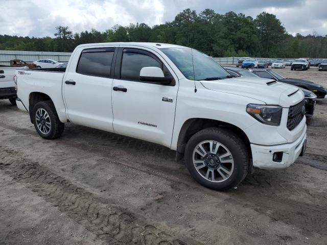 5TFEY5F19KX253520 - 2019 TOYOTA TUNDRA CREWMAX SR5 WHITE photo 4