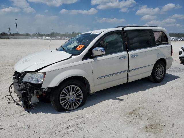 2C4RC1CG5DR541585 - 2013 CHRYSLER TOWN & COU TOURING L WHITE photo 1