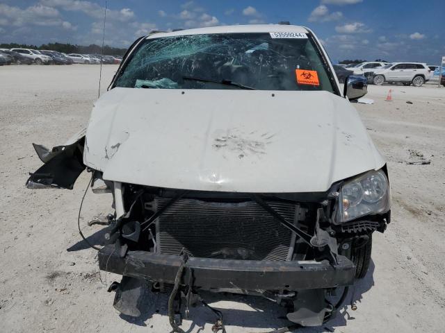 2C4RC1CG5DR541585 - 2013 CHRYSLER TOWN & COU TOURING L WHITE photo 5