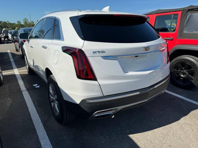 1GYKNCR42NZ169905 - 2022 CADILLAC XT5 PREMIUM LUXURY WHITE photo 3