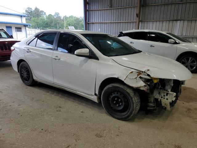 4T1BF1FK8HU802270 - 2017 TOYOTA CAMRY LE WHITE photo 4