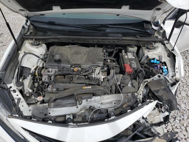 4T1B11HK9JU596491 - 2018 TOYOTA CAMRY L WHITE photo 11