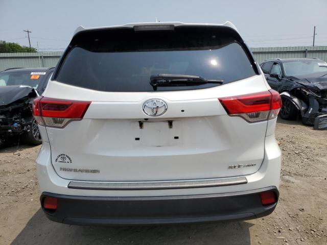 5TDJZRFH4KS598198 - 2019 TOYOTA HIGHLANDER SE WHITE photo 6