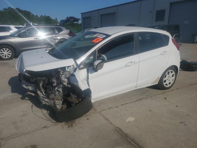 2013 FORD FIESTA SE, null