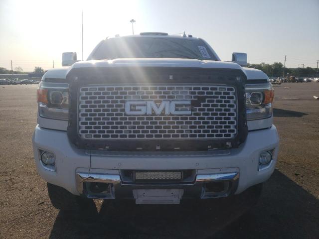 1GT12UE81GF214698 - 2016 GMC SIERRA K2500 DENALI WHITE photo 5