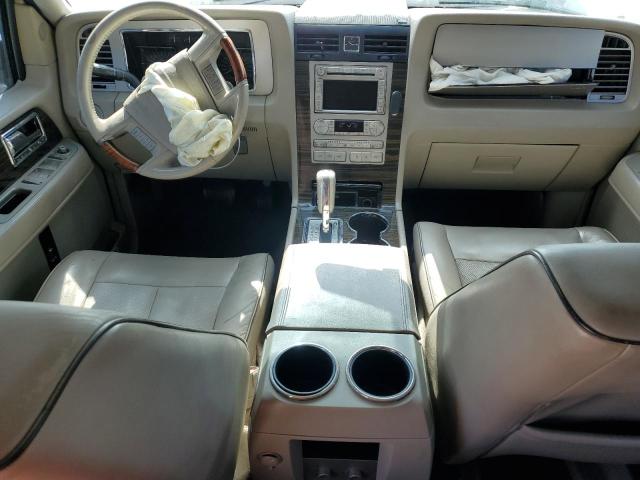 5LMFU27558LJ08371 - 2008 LINCOLN NAVIGATOR შავი ფოტო 8