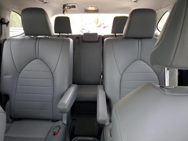 5TDGZRBHXNS591325 - 2022 TOYOTA HIGHLANDER XLE WHITE photo 10