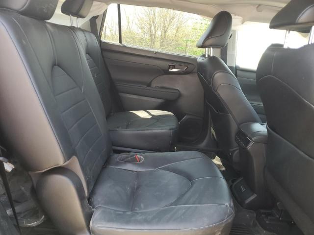 5TDGZRBH6NS234336 - 2022 TOYOTA HIGHLANDER XLE 紫色 照片 11