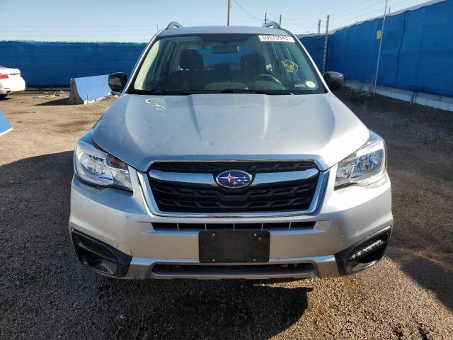 JF2SJABC7JH482537 - 2018 SUBARU FORESTER 2.5I SILVER photo 5