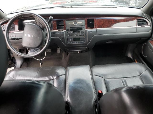 2LNBL8EV5BX765529 - 2011 LINCOLN TOWN CAR EXECUTIVE L BLACK photo 8