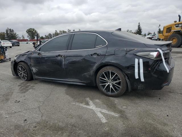 4T1G11AK2RU257812 - 2024 TOYOTA CAMRY SE NIGHT SHADE BLACK photo 2