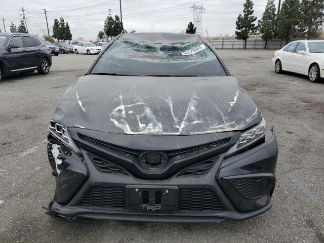 4T1G11AK2RU257812 - 2024 TOYOTA CAMRY SE NIGHT SHADE BLACK photo 5