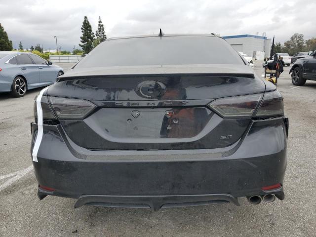 4T1G11AK2RU257812 - 2024 TOYOTA CAMRY SE NIGHT SHADE BLACK photo 6