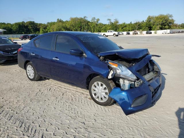 3N1CN7AP4JL811598 - 2018 NISSAN VERSA S BLUE photo 4