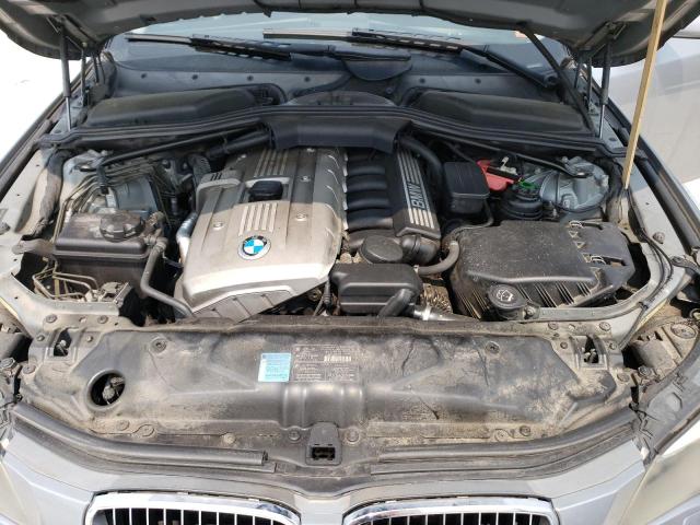 WBANF33516CS35556 - 2006 BMW 525 XI GRAY photo 11