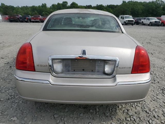 1LNHM81W33Y613546 - 2003 LINCOLN TOWN CAR EXECUTIVE SILVER photo 6