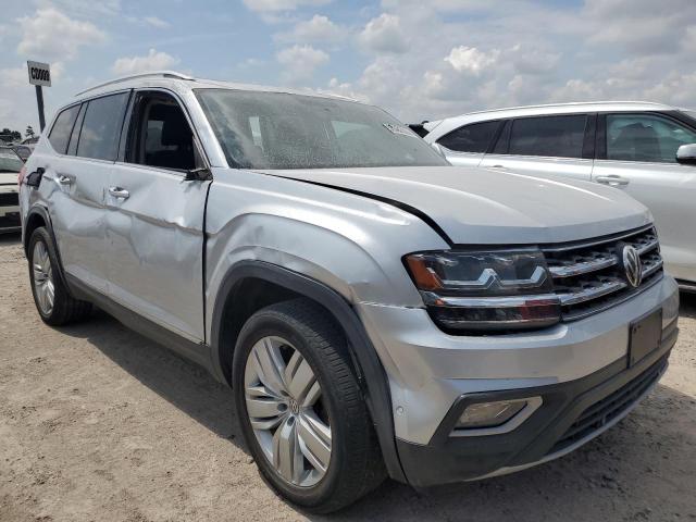 1V2NR2CA5JC530796 - 2018 VOLKSWAGEN ATLAS SEL PREMIUM SILVER photo 4