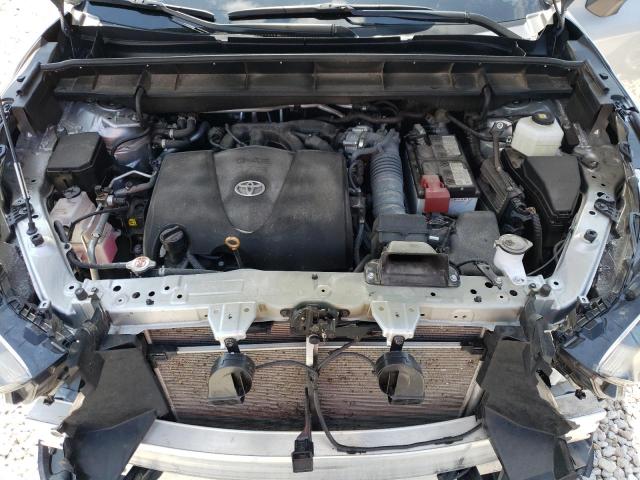 5TDGZRBH1NS582173 - 2022 TOYOTA HIGHLANDER XLE SILVER photo 12