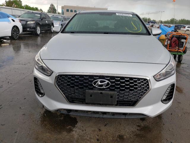 KMHH35LE1JU079554 - 2018 HYUNDAI ELANTRA GT SILVER photo 5