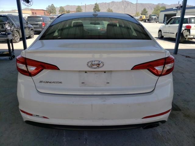 5NPE24AF3GH412503 - 2016 HYUNDAI SONATA SE WHITE photo 6