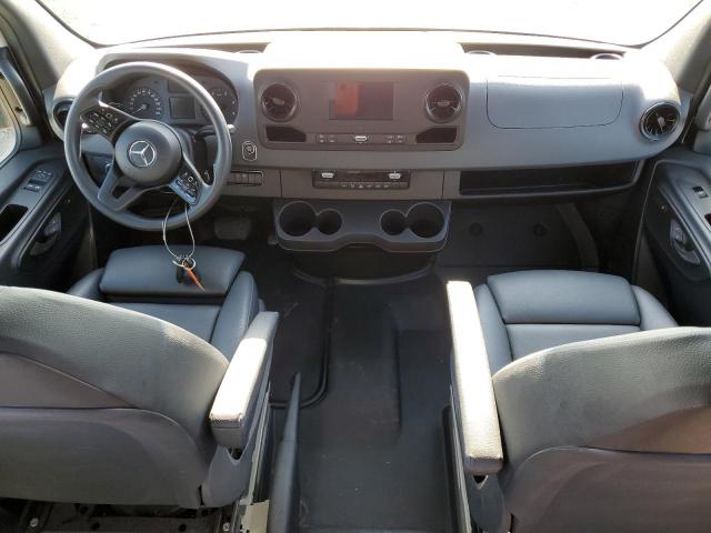 W1W4EBVYXKT017682 - 2019 MERCEDES-BENZ SPRINTER 2500 Weiß Foto 8