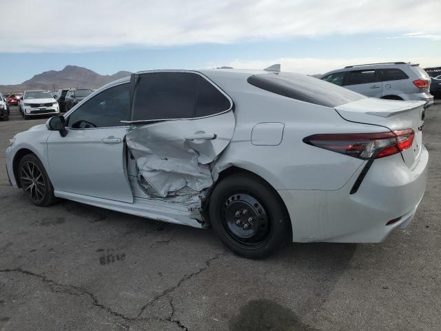 4T1G11AK7PU099724 - 2023 TOYOTA CAMRY SE NIGHT SHADE WHITE photo 2