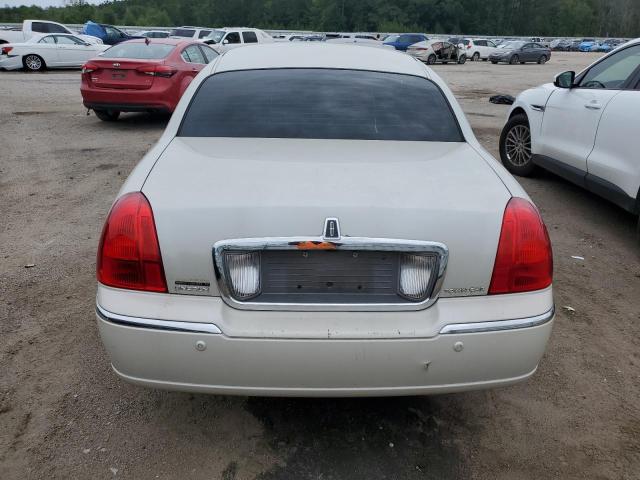1LNHM81W64Y680451 - 2004 LINCOLN TOWN CAR EXECUTIVE WHITE photo 6
