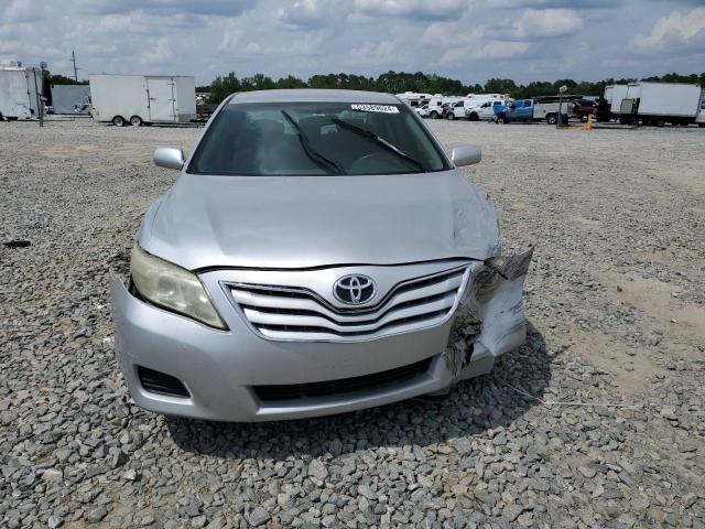 4T1BF3EK1BU198033 - 2011 TOYOTA CAMRY BASE SILVER photo 5