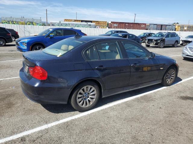 WBAPH73539E129077 - 2009 BMW 328 I BLUE photo 3