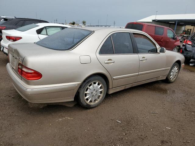 WDBJF82J3YX033681 - 2000 MERCEDES-BENZ E 320 4MATIC BEIGE photo 3