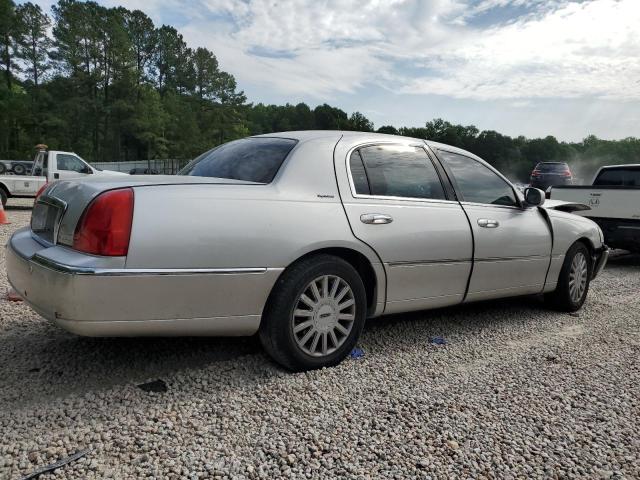 1LNHM81W05Y650167 - 2005 LINCOLN TOWN CAR SIGNATURE SILVER photo 3