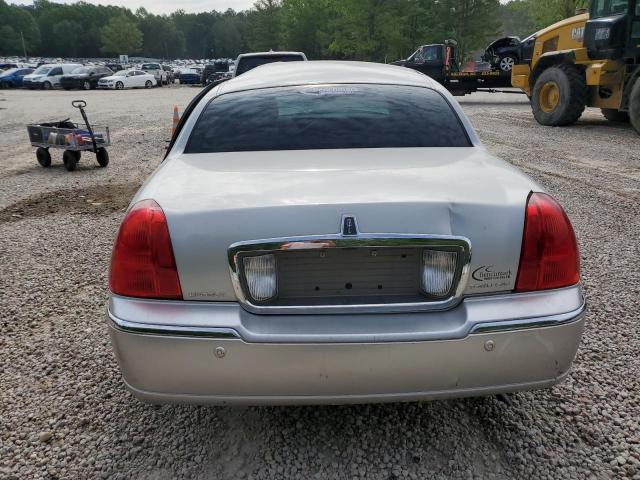 1LNHM81W05Y650167 - 2005 LINCOLN TOWN CAR SIGNATURE SILVER photo 6