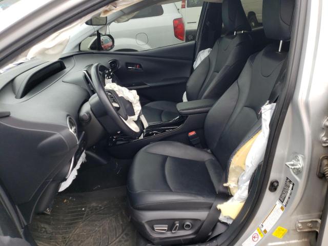 JTDKARFP1J3073926 - 2018 TOYOTA PRIUS PRIM SILVER photo 7