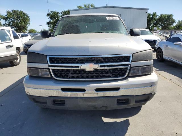 2GCEK13Z061317094 - 2006 CHEVROLET SILVERADO K1500 SILVER photo 5