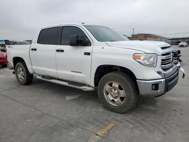 5TFEY5F11BX110464 - 2011 TOYOTA TUNDRA CREWMAX SR5 WHITE photo 4