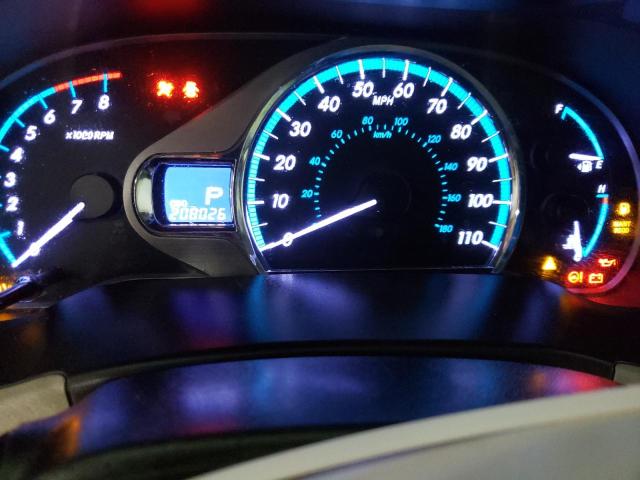 5TDDK3DC5BS018012 - 2011 TOYOTA SIENNA XLE WHITE photo 9