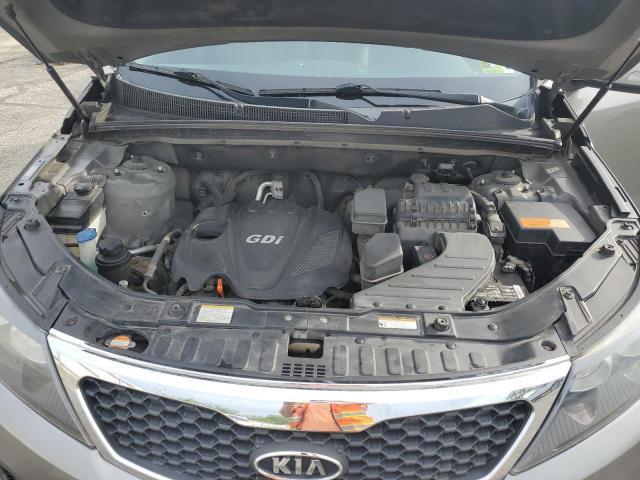 5XYKTCA66CG301780 - 2012 KIA SORENTO BASE SILVER photo 11