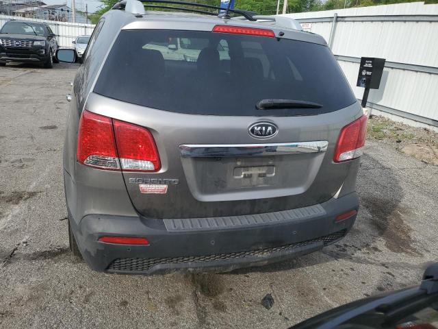 5XYKTCA66CG301780 - 2012 KIA SORENTO BASE SILVER photo 6