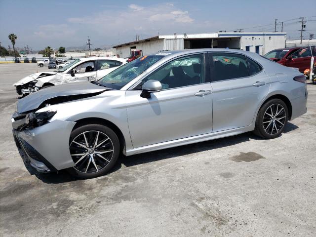 4T1G11AK4PU746998 - 2023 TOYOTA CAMRY SE NIGHT SHADE SILVER photo 1