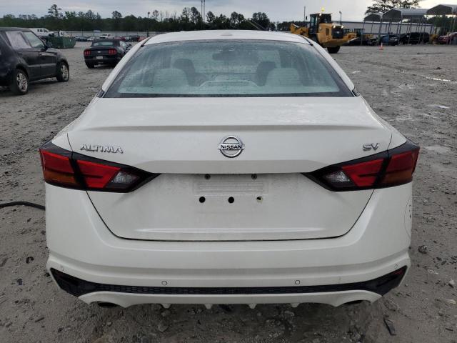 1N4BL4DV2KC146646 - 2019 NISSAN ALTIMA SV WHITE photo 6