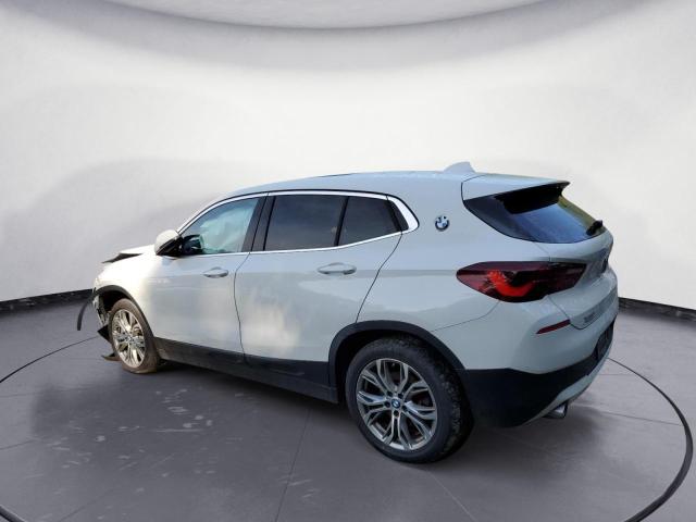 WBXYJ1C0XN5U24123 - 2022 BMW X2 XDRIVE28I WHITE photo 2