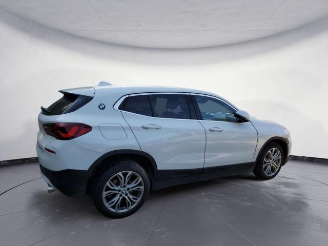 WBXYJ1C0XN5U24123 - 2022 BMW X2 XDRIVE28I WHITE photo 3