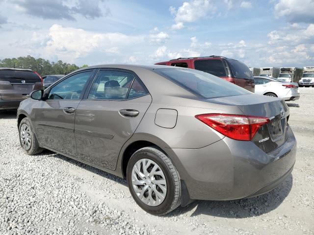 5YFBURHE9HP723767 - 2017 TOYOTA COROLLA L GRAY photo 2