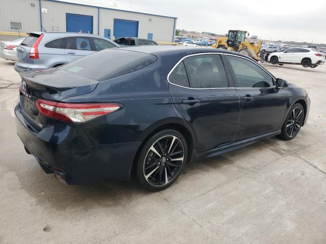 4T1B61HK3JU514921 - 2018 TOYOTA CAMRY XSE BLUE photo 3