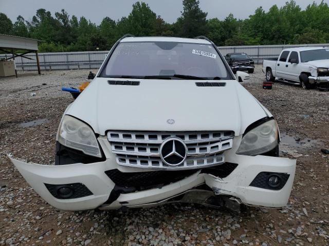 4JGBB8GB3BA691963 - 2011 MERCEDES-BENZ ML 350 4MATIC WHITE photo 5