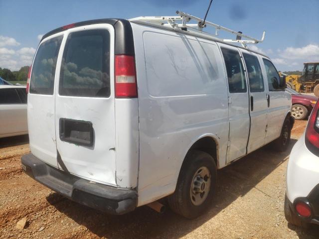 1GTGG25V171147328 - 2007 GMC SAVANA G2500 WHITE photo 3