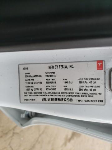 5YJ3E1EB0JF122309 - 2018 TESLA MODEL 3 WHITE photo 12