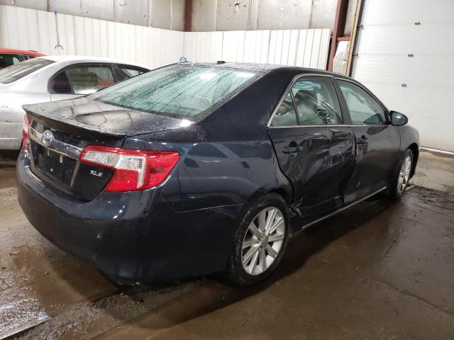 4T1BK1FK7EU551071 - 2014 TOYOTA CAMRY SE BLUE photo 3