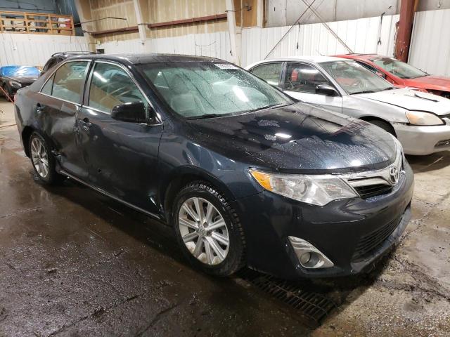 4T1BK1FK7EU551071 - 2014 TOYOTA CAMRY SE BLUE photo 4